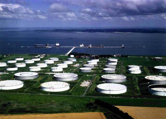 Терминалы нефтепродуктов и сырой нефти