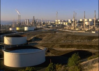 Резервуары для хранения нефти в Иране
