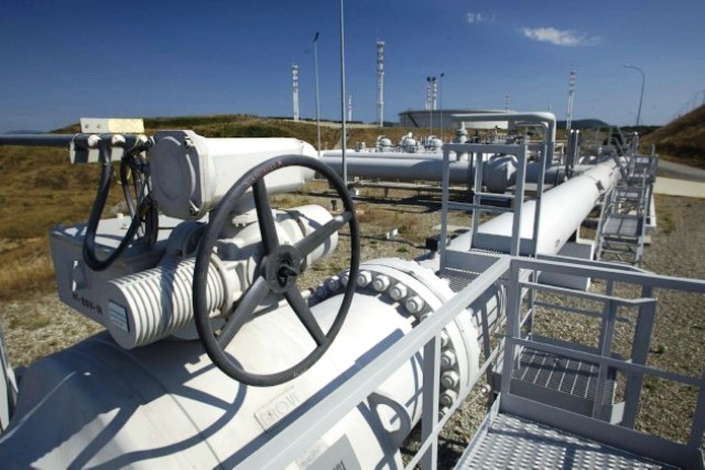 Экспорт нефти через терминал КТК в порту Новороссийск за 11 месяцев увеличился на 0,4%