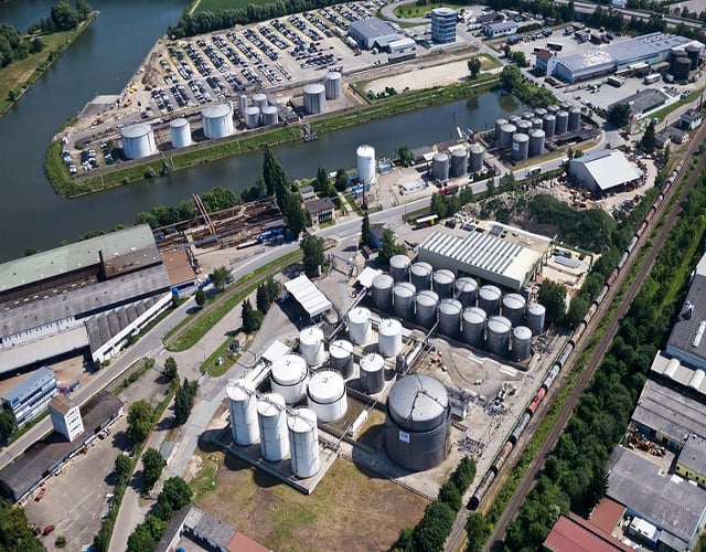Резервуары для нефтепродуктов Резервуары для нефтепродуктов