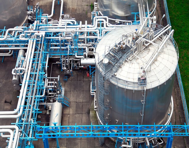 Нефтяной терминал и нефтепровод Нефтяной терминал и нефтепровод