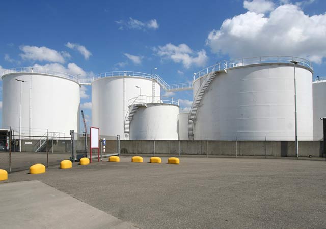 Резервуары для хранения нефти Резервуары для хранения нефти