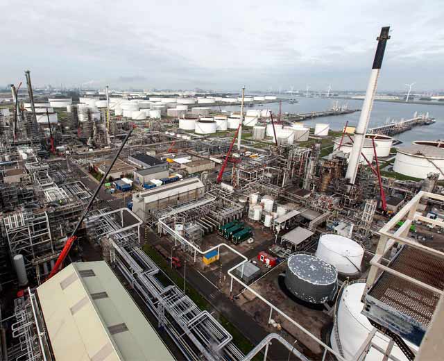 Нефтеперерабатывающий завод GPR Нефтеперерабатывающий завод GPR