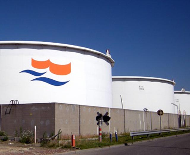 Резервуары для хранения нефтепродуктов Резервуары для хранения нефтепродуктов