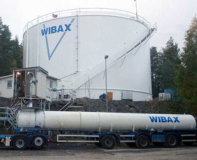 Резервуар вертикальный компании Wibax Резервуар вертикальный компании Wibax