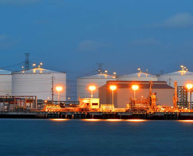 Строительство нефтебазы Строительство нефтебазы