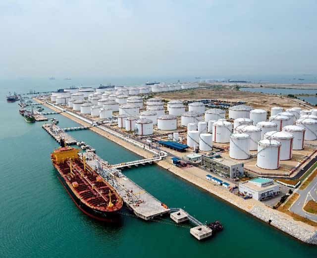 Вертикальные резервуары для хранения нефтепродуктов Вертикальные резервуары для хранения нефтепродуктов