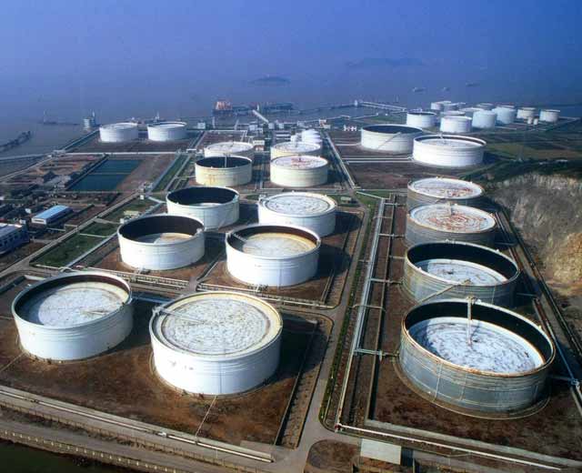 Вертикальные цилиндрические резервуары для нефтепродуктов Вертикальные цилиндрические резервуары для нефтепродуктов