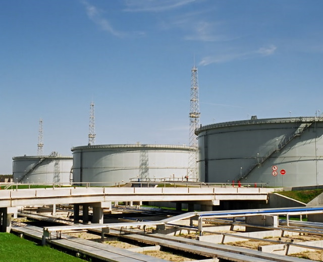 Резервуары для хранения нефти и нефтепродуктов Резервуары для хранения нефти и нефтепродуктов